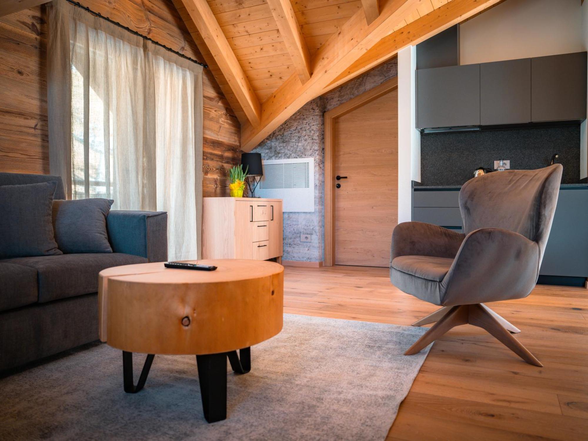Vivi Suites & Spa - Boutique Guest House Molveno Exterior foto